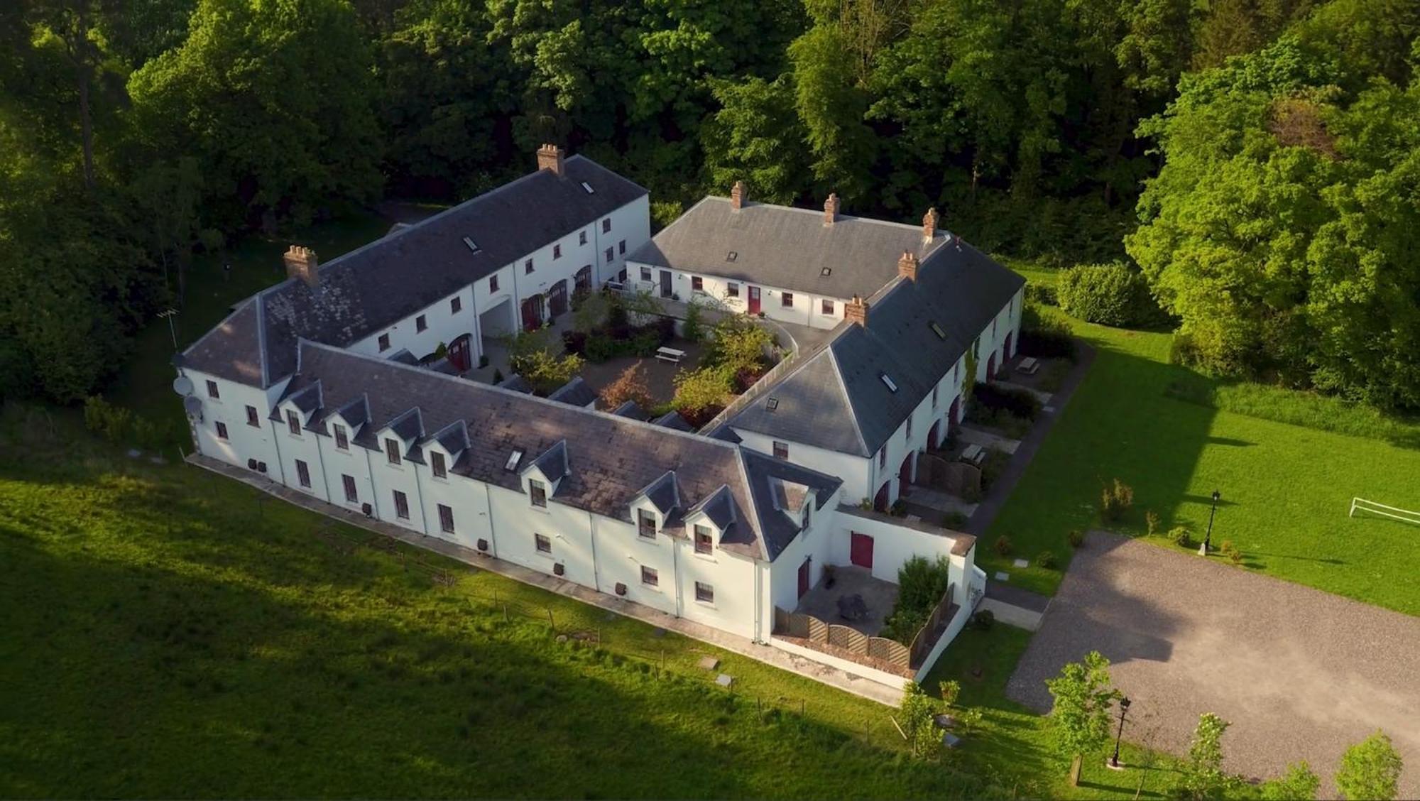 Old Stable Mews Castle Leslie Glaslough Exterior foto